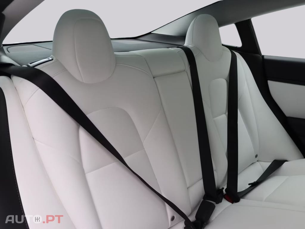 Tesla Model 3 Long-Range AWD I.V.A DEDUTÍVEL