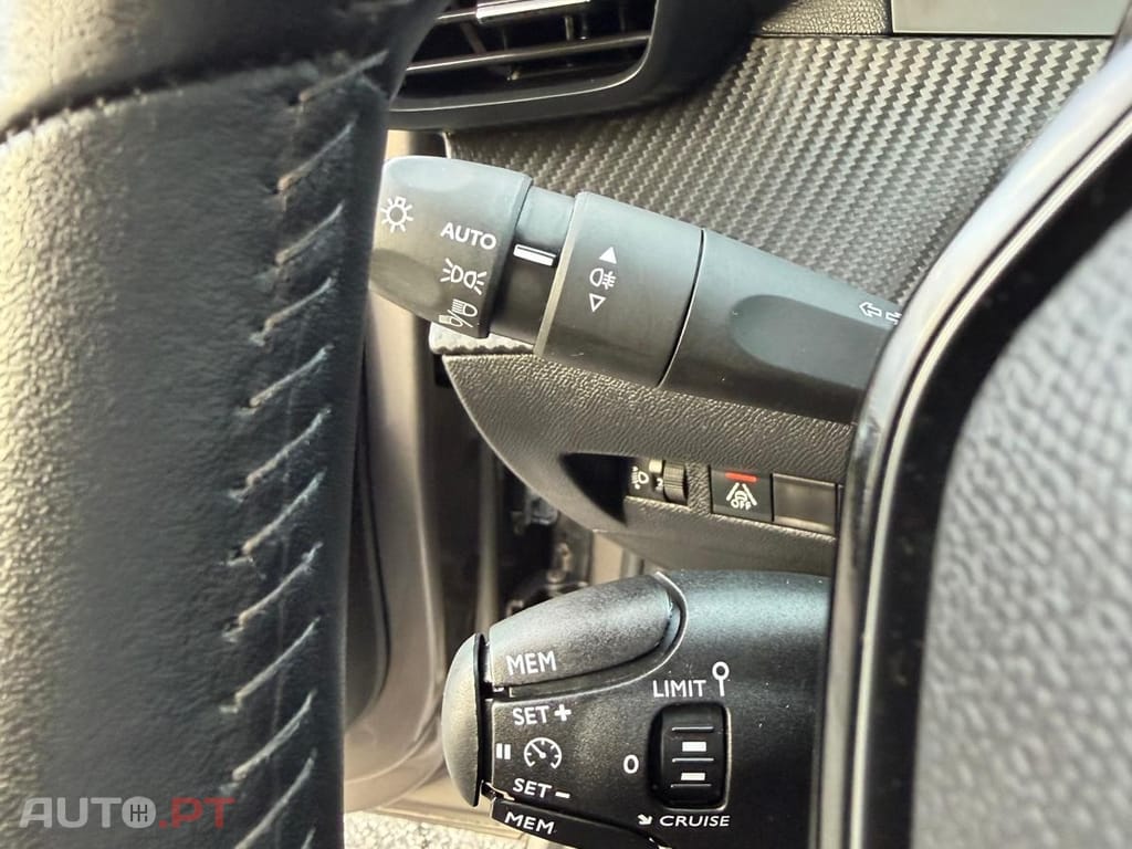 Peugeot 208 1.2 PureTech SE Style