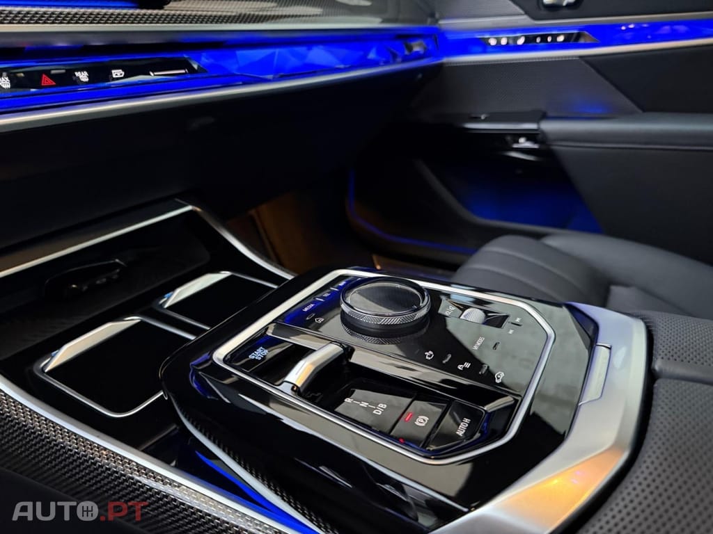 BMW i7 xDrive60 Pack Desportivo M Pro