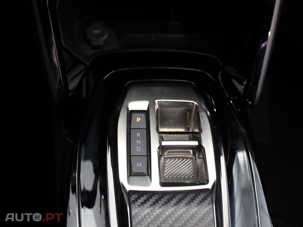 Peugeot 2008 1.2 PureTech Allure EAT8