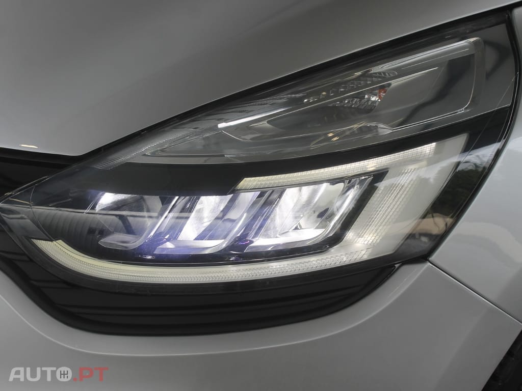 Renault Clio ENERGY TCe 120 EDC Intens