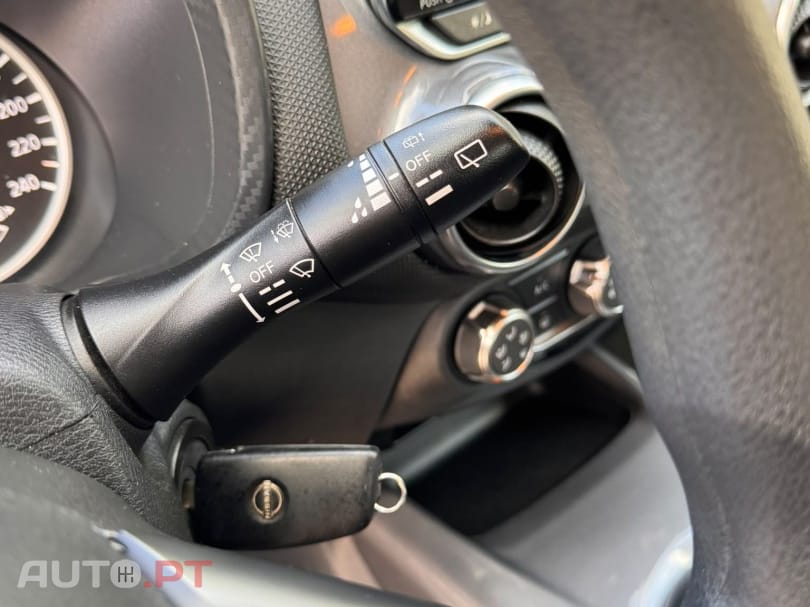 Nissan Juke 1.0 DIG-T N-Connecta