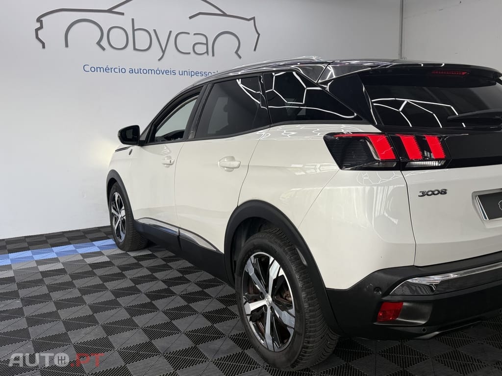 Peugeot 3008 1.2 PureTech Allure Grip Control EAT6