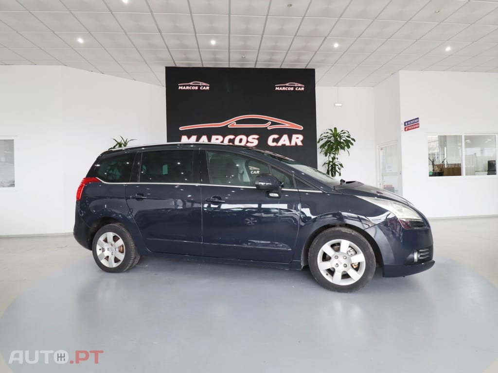 Peugeot 5008 1.6 E-HDi 7L Active 2-Tronic