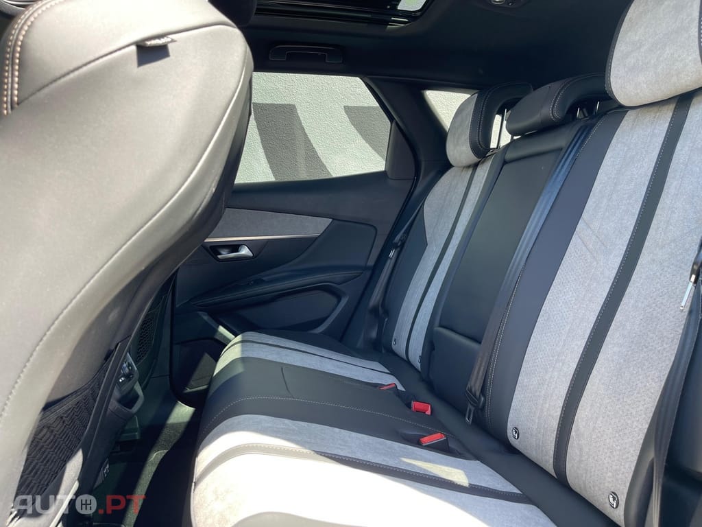 Peugeot 3008 1.6 Hybrid GT e-EAT8