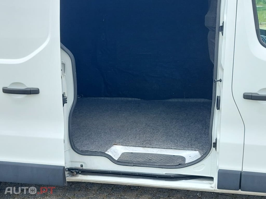 Renault Trafic L2H2