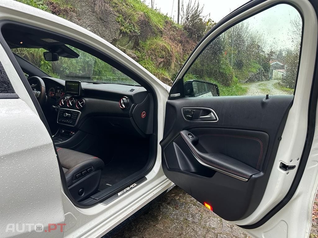 Mercedes-Benz A 45 AMG 4Matic Speedshift 7G-DCT Edition 1