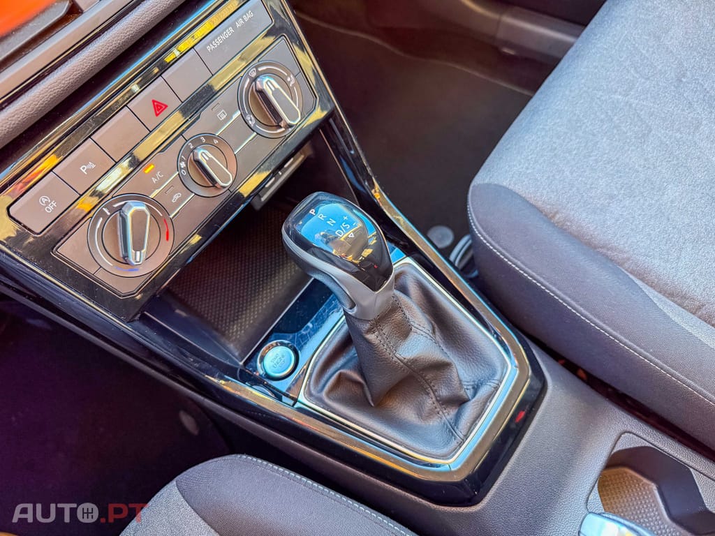 Volkswagen T-Cross 1.0 TSI Urban DSG