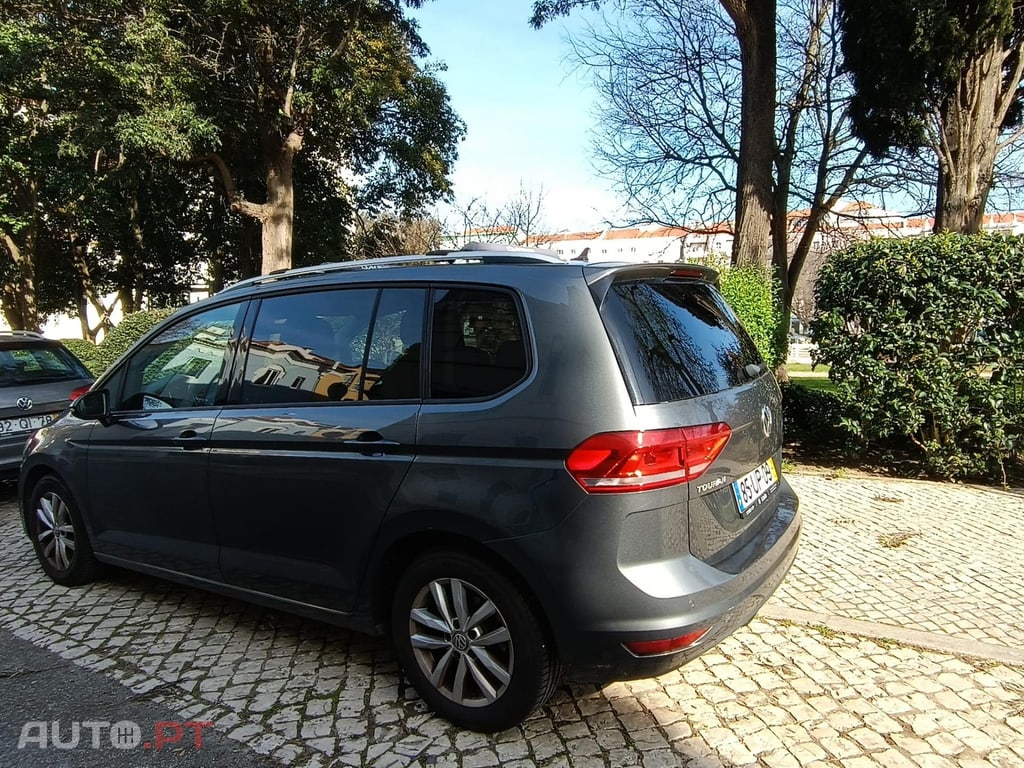 Volkswagen Touran 7 Lugares 1.6 TDI Confortline