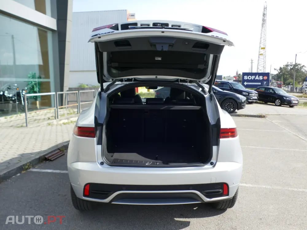 Jaguar E-Pace 1.5 P300e R-Dynamic HSE AWD Aut.