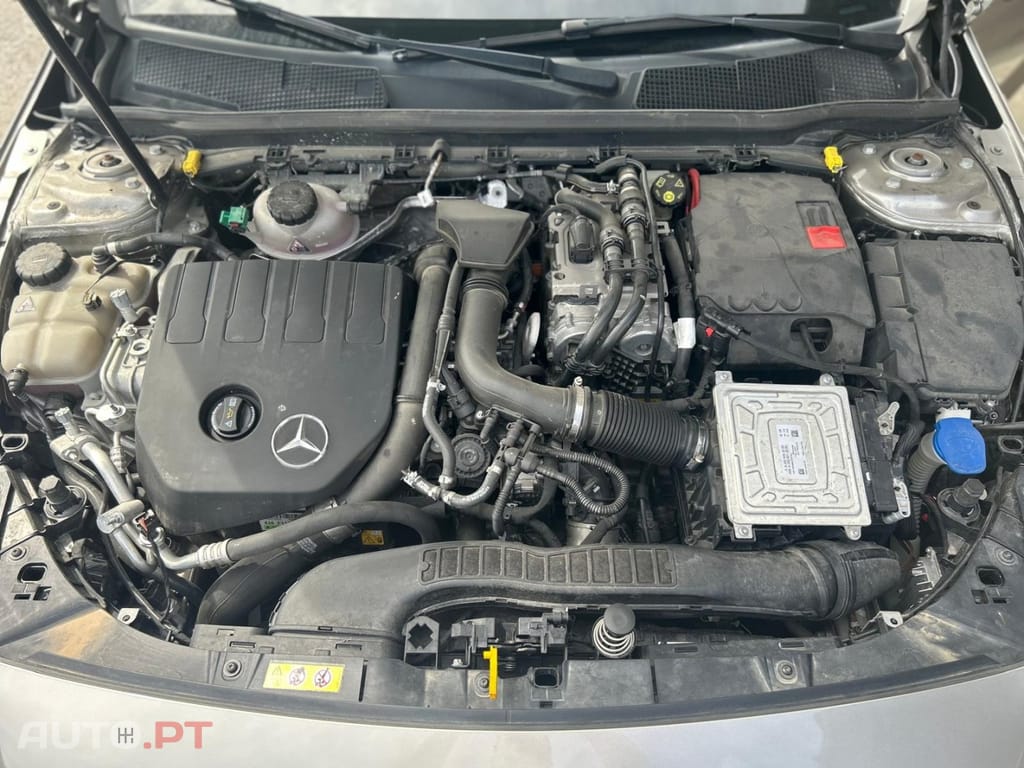 Mercedes-Benz A 250 e 8G-DCT AMG Line Advanced