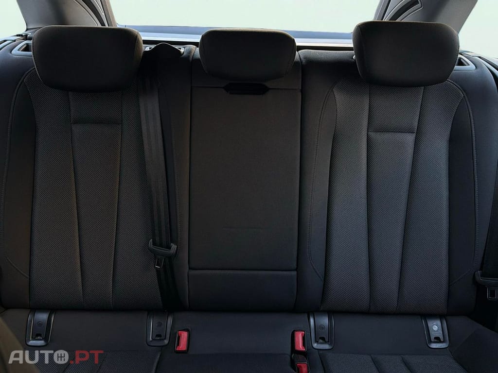 Audi A4 Avant 2.0 TDI S tronic