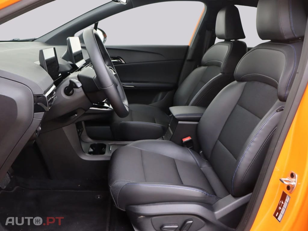 MG MG4 Luxury 64 kWh I.V.A DEDUTIVEL 