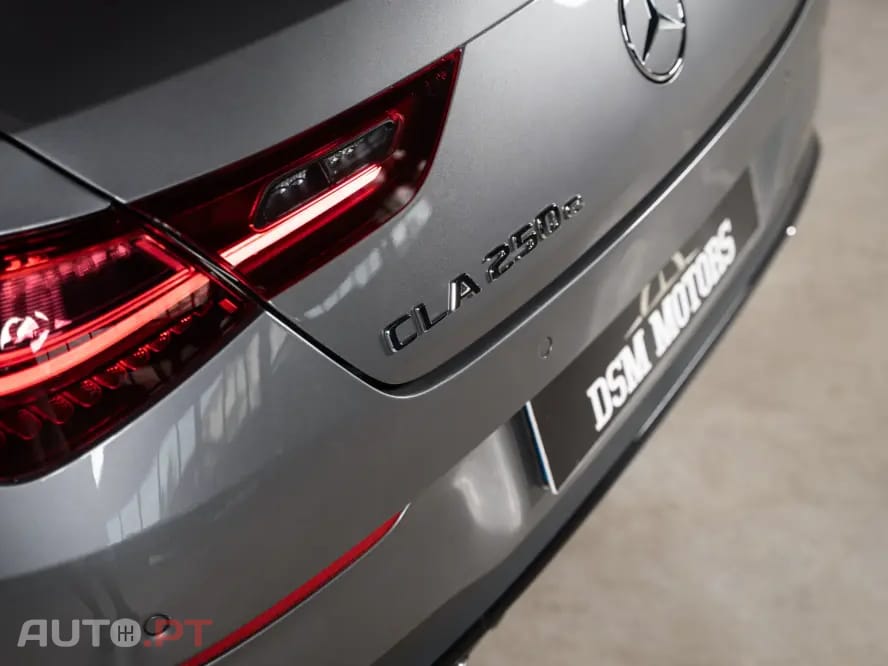 Mercedes-Benz CLA 250 e Shooting Brake AMG Line — fotografia 10