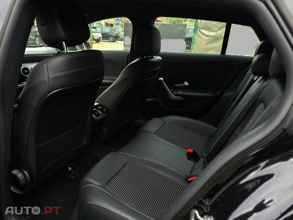 Mercedes-Benz CLA 180 d SHOOTING BRAKE STYLE PLUS