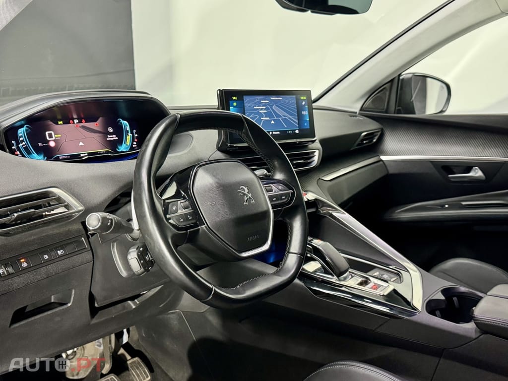 Peugeot 3008 1.6 Hybrid Allure e-EAT8