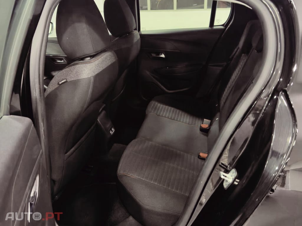 Peugeot 208 1.2 PureTech Active Pack EAT8