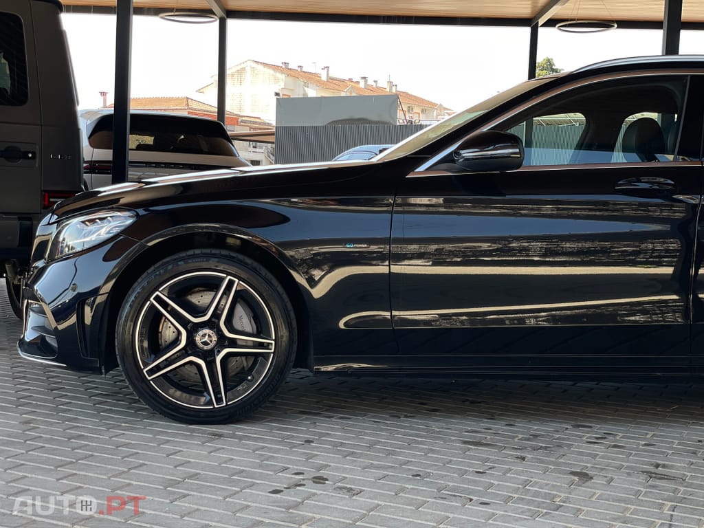 Mercedes-Benz C 300 de AMG Line