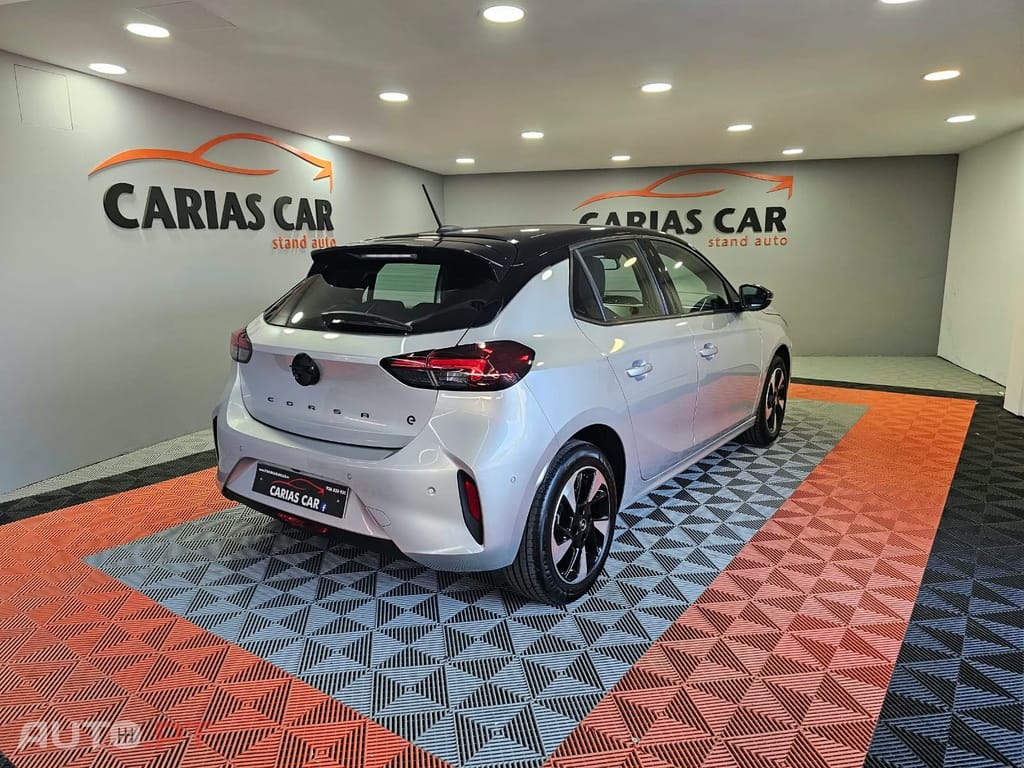 Opel Corsa 50 kWh GS — fotografia 5