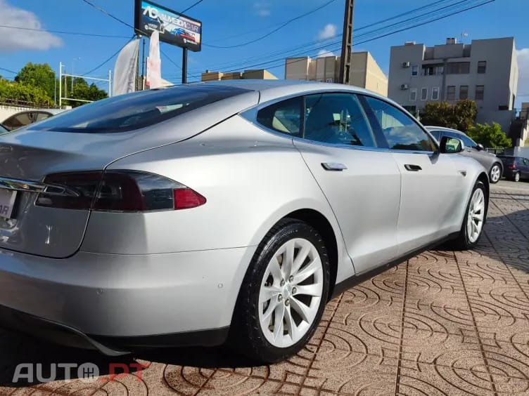 Tesla Model S 70D AWD