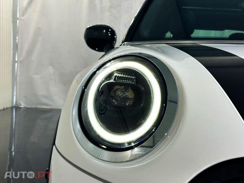 MINI Cooper Cooper SE Premium Classic