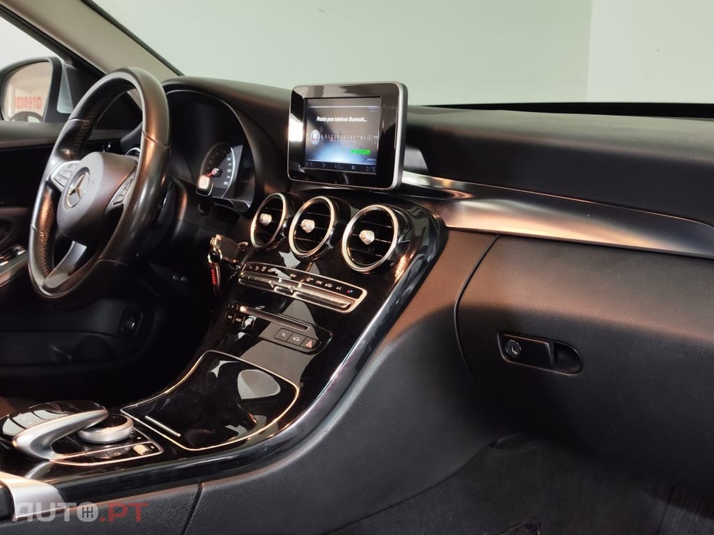 Mercedes-Benz C 300 BlueTEC Hybrid