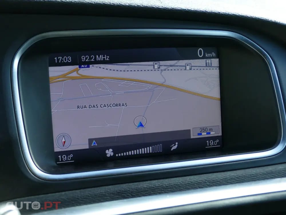 Volvo V40 1.6 D2 R-Design
