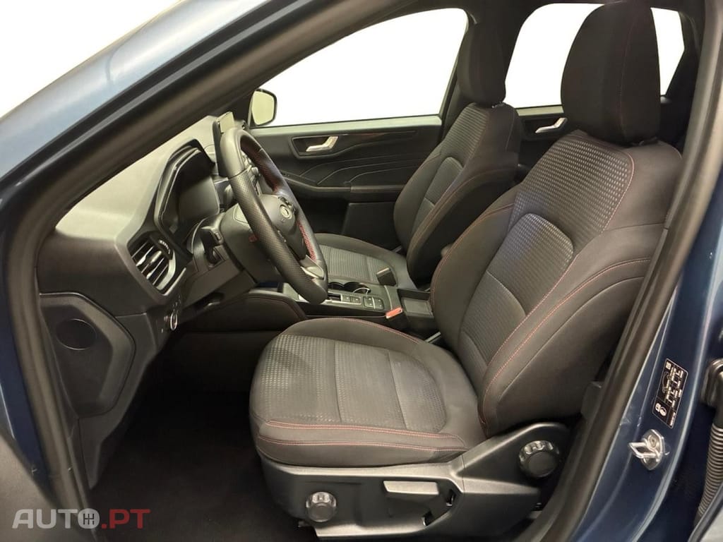 Ford Kuga 2.5 Powershift PHEV ST-Line Business