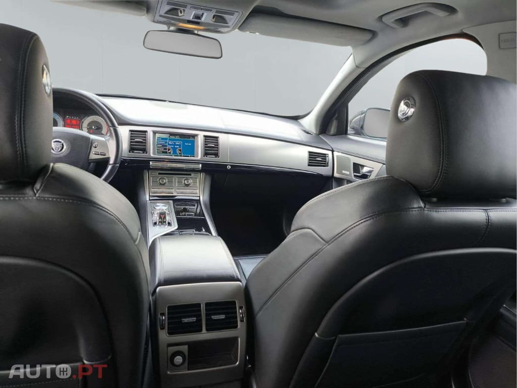 Jaguar XF 3.0 D SPORT