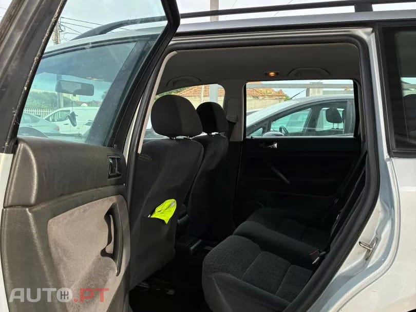 Volkswagen Passat Variant 1.9 TDi Trendline