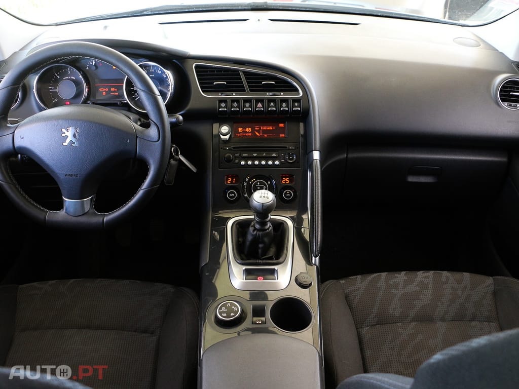 Peugeot 3008 1.6 HDi Premium