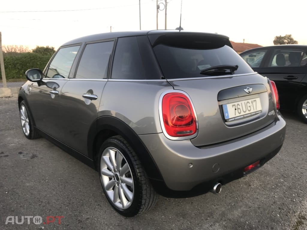 MINI Cooper Cooper D