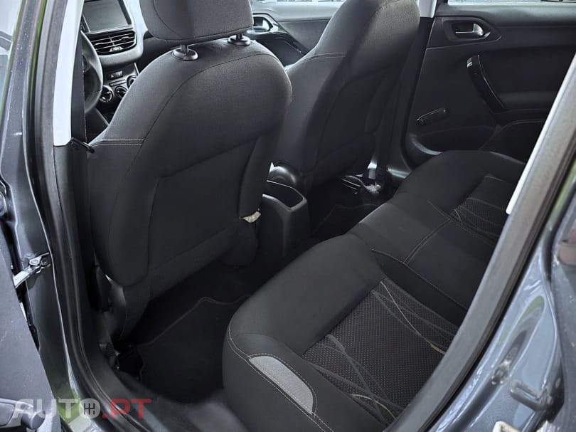 Peugeot 208 1.2 PureTech Active