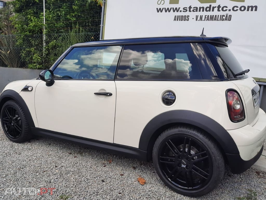 MINI Cooper Cooper D
