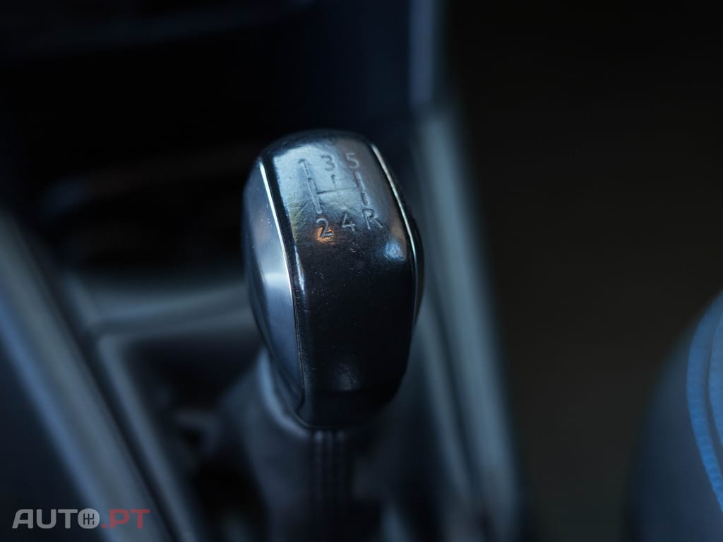 Peugeot 208 1.2 PureTech Signature