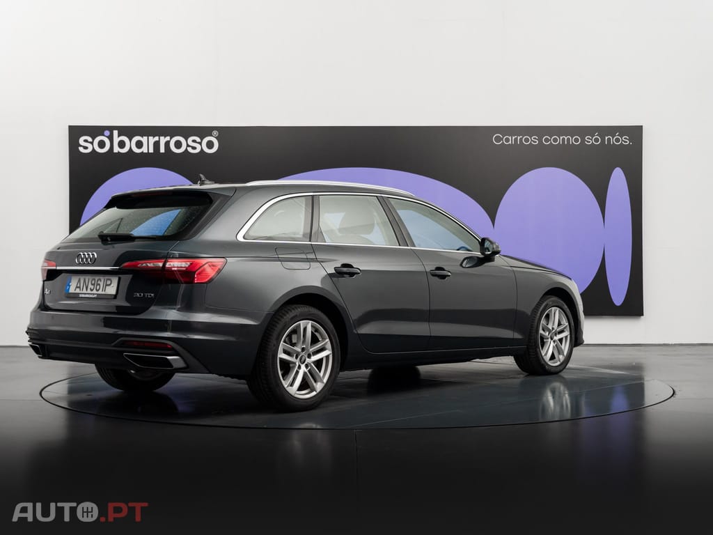 Audi A4 Avant 30 TDI S tronic