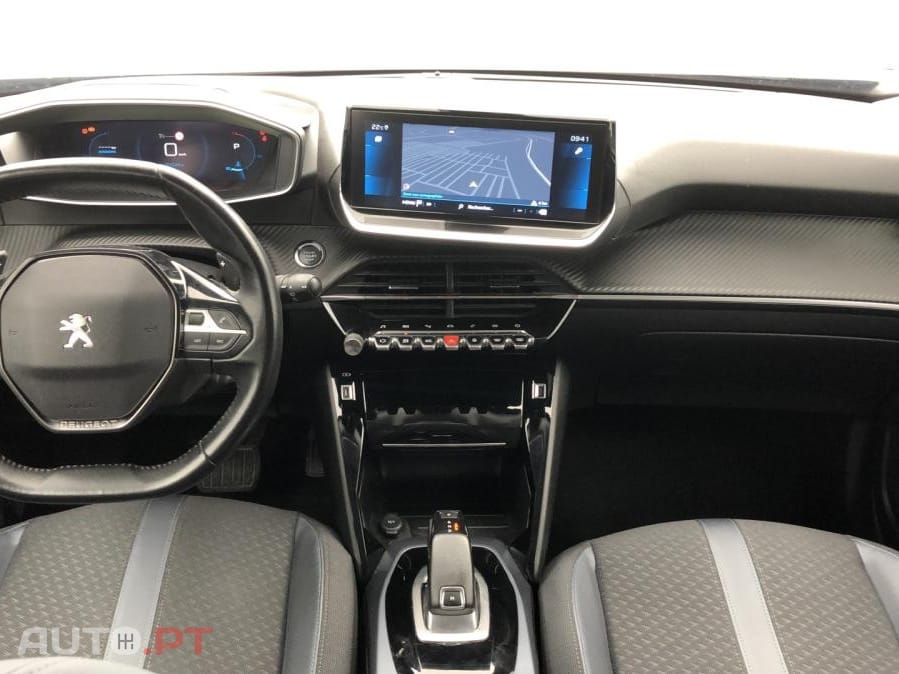 Peugeot 2008 1.5 BlueHDi Allure Pack EAT8