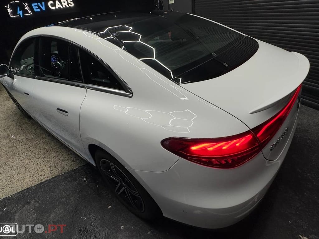 Mercedes-Benz EQE 350