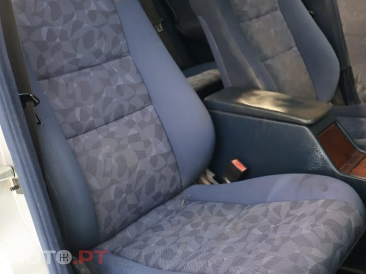 Mercedes-Benz C 220 D Classic