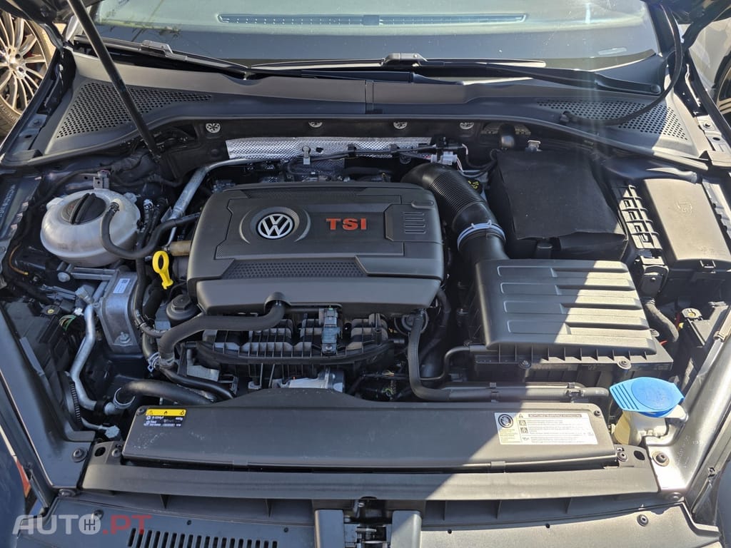 Volkswagen Golf 2.0 TSi GTi DSG Performance