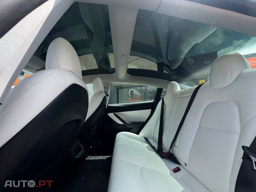 Tesla Model 3 Standard Range Plus RWD