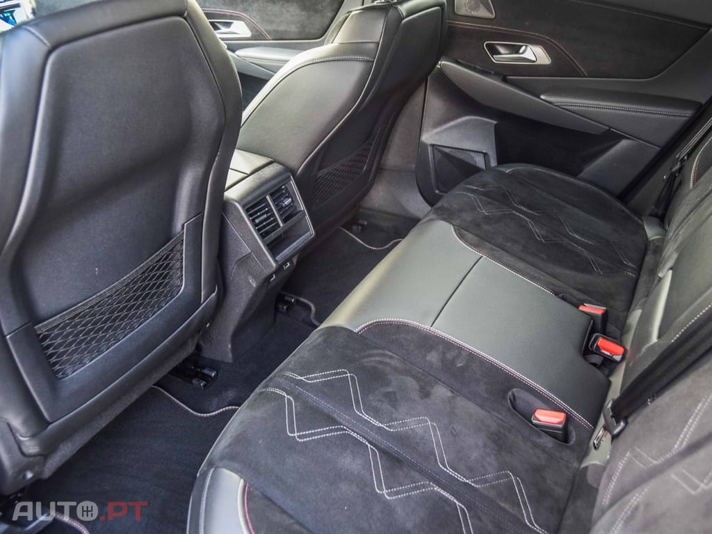 DS DS7 Crossback E-TENSE PERFORMANCE LINE +