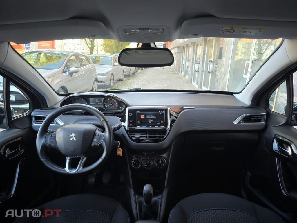 Peugeot 208 1.2 PureTech Style