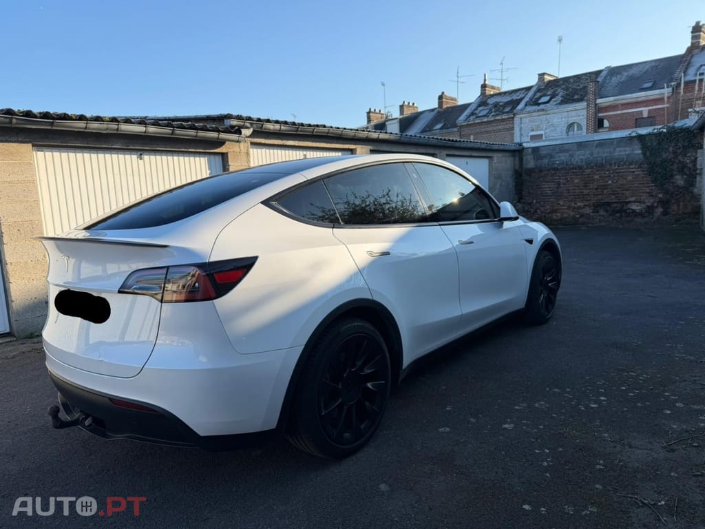 Tesla Model Y Long Range Tração Integral