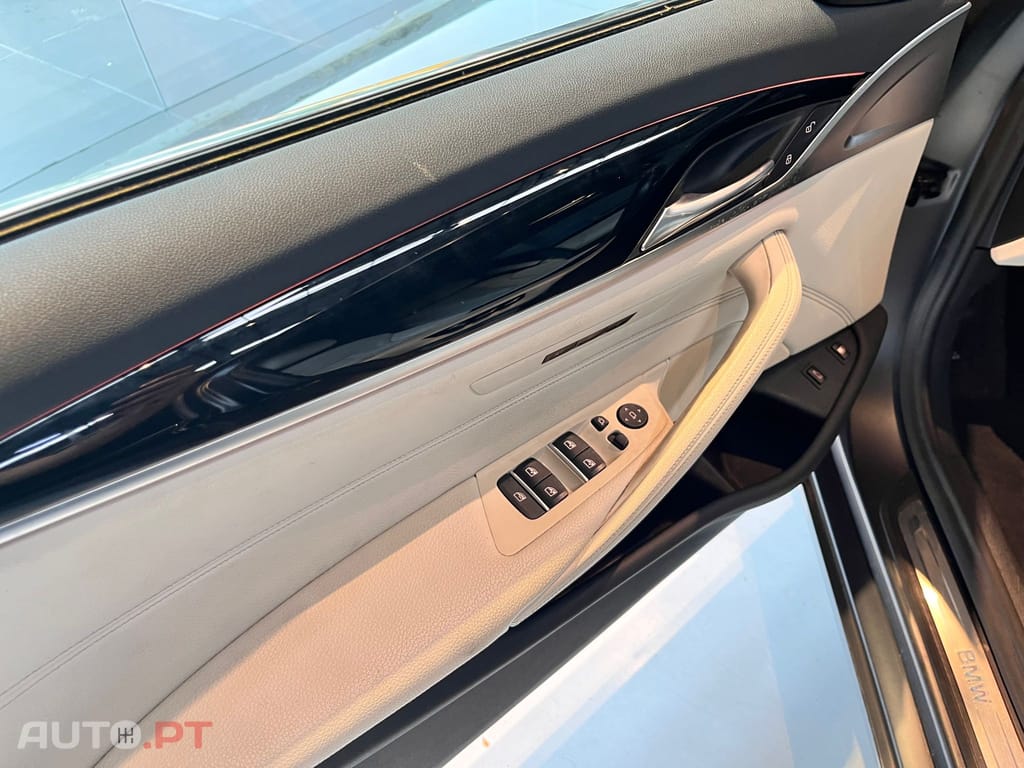 BMW 530 iPerformance 