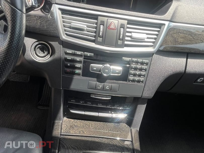 Mercedes-Benz E 300 Bluetec Hybrid Avantgarde — fotografia 13
