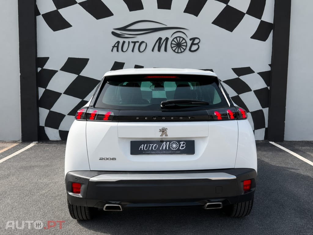 Peugeot 2008 1.2 PureTech Active Pack EAT8