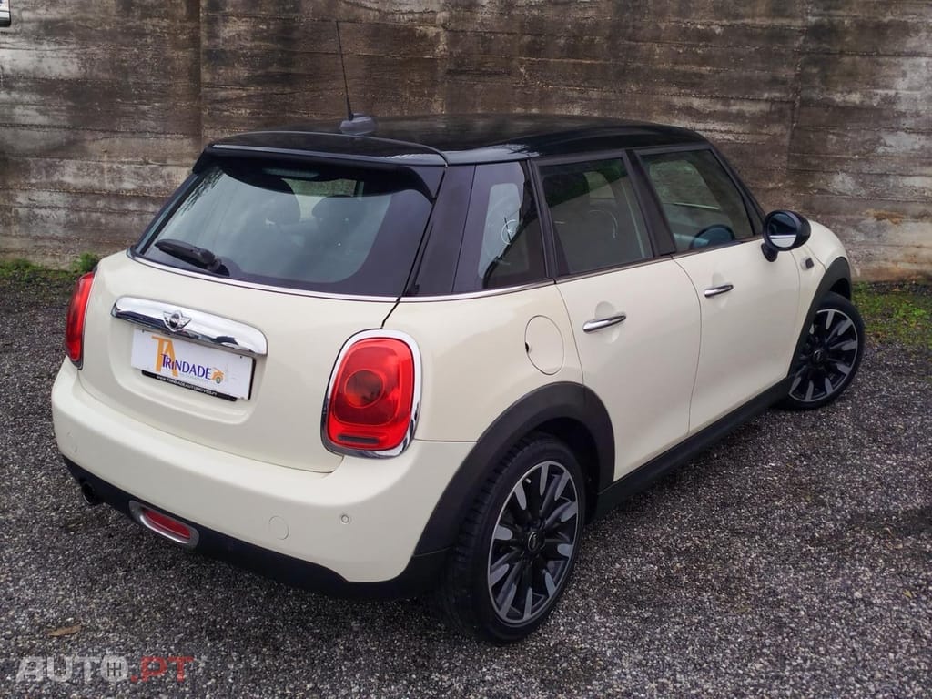 MINI Cooper Cooper D Auto — fotografia 15