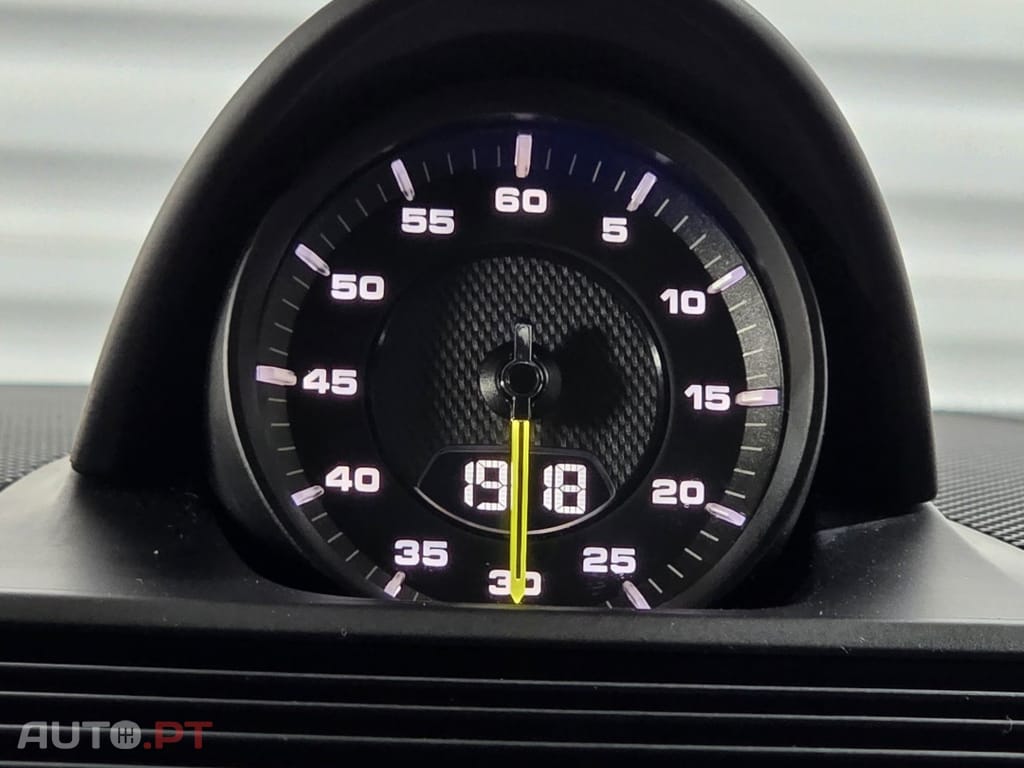 Porsche Panamera 4 E-Hybrid Platinum Edition
