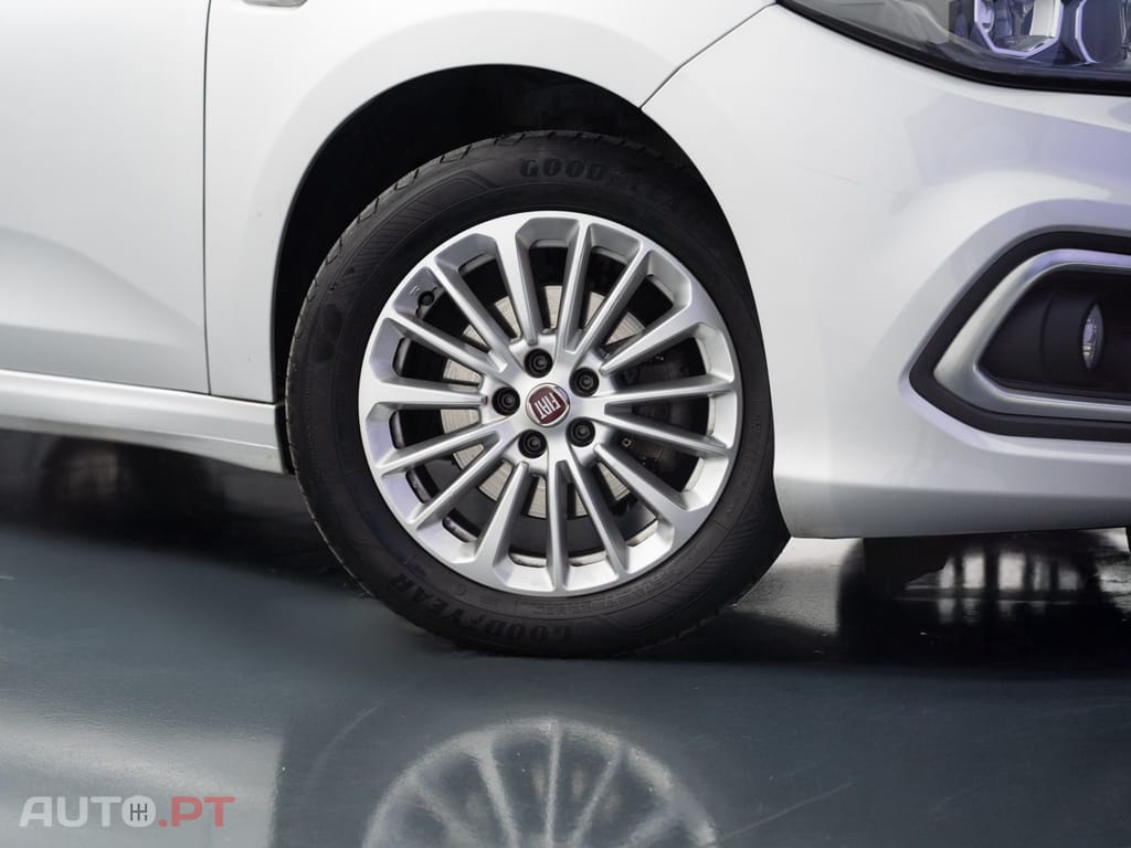 Fiat Tipo 1.3 M-Jet Lounge